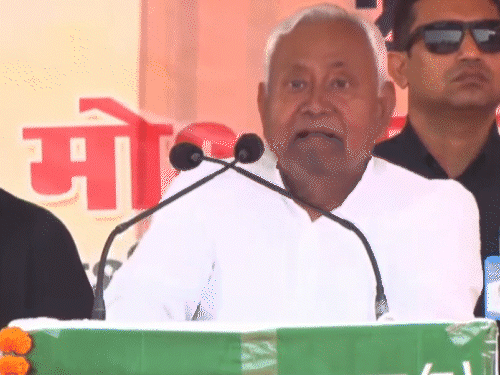 दूसरे फेज की 122 सीटों पर आज थमेगा प्रचार:नेपाल बॉर्डर 11 नवंबर तक सील; नीतीश बोले- लालू हटे तो पत्नी को CM बना दिया