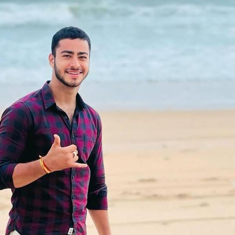 फर्रुखाबाद में दो बाइकों की आमने-सामने टक्कर:बीटेक छात्र और डिलीवरी बॉय की मौत, एक युवक गंभीर रूप से घायल