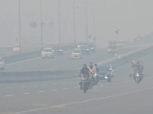 5 प्रदूषित शहरों में नोएडा पहले, गाजियाबाद दूसरे नंबर पर:पहली बार एक्यूआई 400 के करीब पहुंचा, यूपी के 7 शहरों की हवा जहरीली