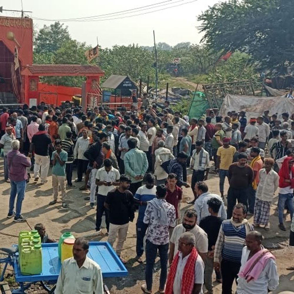 बोकारो में अतिक्रमण हटाने की कार्रवाई का विरोध:  एयरपोर्ट विस्तार के लिए हटाया जा रहा अतिक्रमण, स्थानीय लोगों ने की पुनर्वास की मांग – Bokaro News