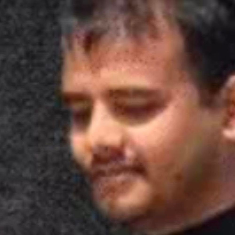 झांसी में प्रेमिका को मारने वाले प्रेमी का अंतिम संस्कार:मां बोली- बिना बताए घर से गया, मनीष पर तीन मुकदमे दर्ज थे