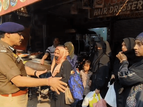 'घबराने की जरूरत नहीं, कोई संदिग्ध दिखे तो बताना जरूर':पुलिस कमिश्नर बोले- कानपुर में 161 स्पॉट पर 24 घंटे हो रही निगरानी