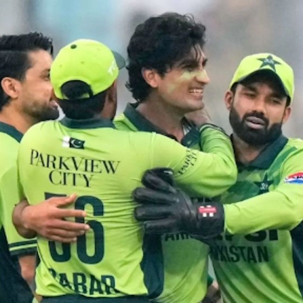 पाकिस्तानी क्रिकेटर नसीम शाह के घर पर फायरिंग:परिवार बाल-बाल बचा, 5 आरोपी गिरफ्तार; शाह श्रीलंका के खिलाफ वनडे सीरीज के लिए टीम में शामिल