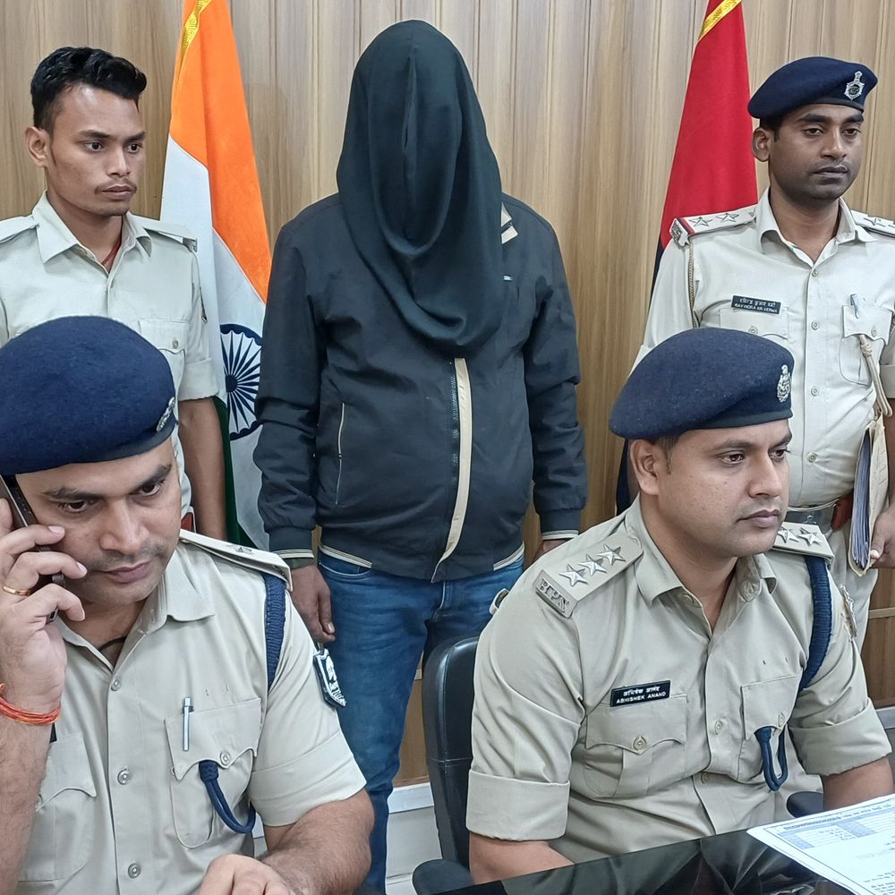 हत्या मामले में पकड़ से बाहर टुनटुन मंडल गिरफ्तार:मुंगेर में 24 जून को वार्ड पार्षद सर्वजीत कुमार की गोली मारकर हुई थी हत्या