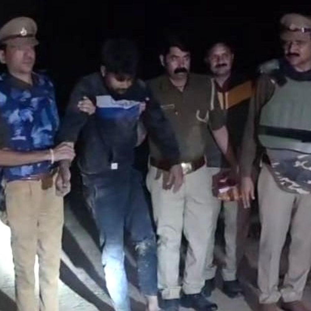 कानपुर देहात में चैन स्नैचर का हाफ एंकाउंटर:मुठभेड़ में तीन गिरफ्तार, दो के पैर में लगी गोली