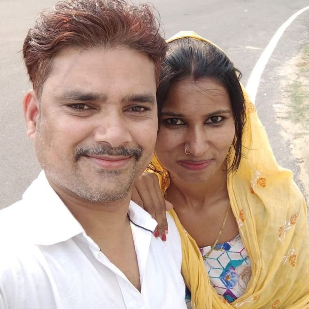 एटा में 35 साल के युवक की संदिग्ध मौत:भाई ने पत्नी-सौतेले बेटे पर लगाया हत्या का आरोप