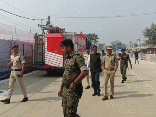 दरभंगा में तीन लेयर में EVM, VVPAT की सुरक्षा:10 विधानसभा सीटों के कल आएंगे नतीजे, फायर ब्रिगेड 2 गाड़ियां भी रहेंगी तैनात