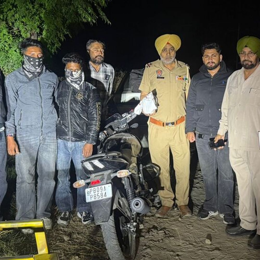 जालंधर ANTF ने हेरोइन-कार के साथ तस्कर दबोचे:  गढ़ा रोड पर दोनों से 721 ग्राम नशा मिला, दूसरे राज्यों से लिंक को लेकर जांच शुरू – Jalandhar News