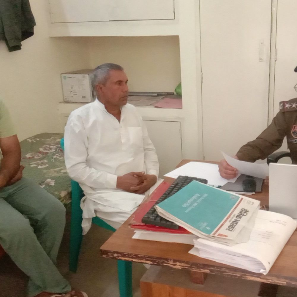 पूर्व सरपंच की पत्नी की करंट से मौत:  भिवानी में खेत में बदल रही थी पानी का पाइप, बिजली तारों की चपेट में आई – Loharu News