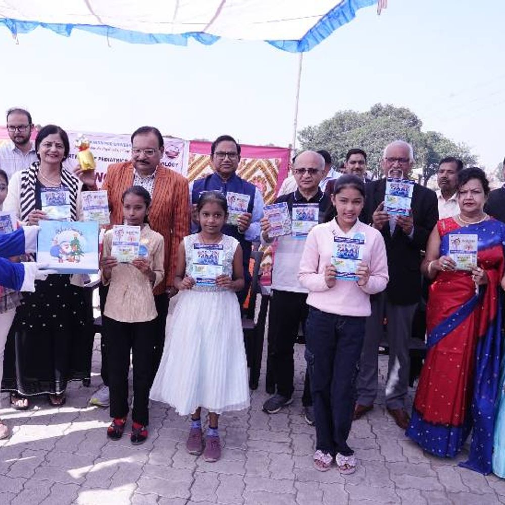 इंदौर में बच्चों के स्वास्थ्य के लिए 'बचपन कार्ड':पहले फेस में टाइप वन डायबिटीज ग्रस्त बच्चों के लिए बनेगा; फ्री कंसल्टेशन के साथ मेडिकल फेसिलिटी भी