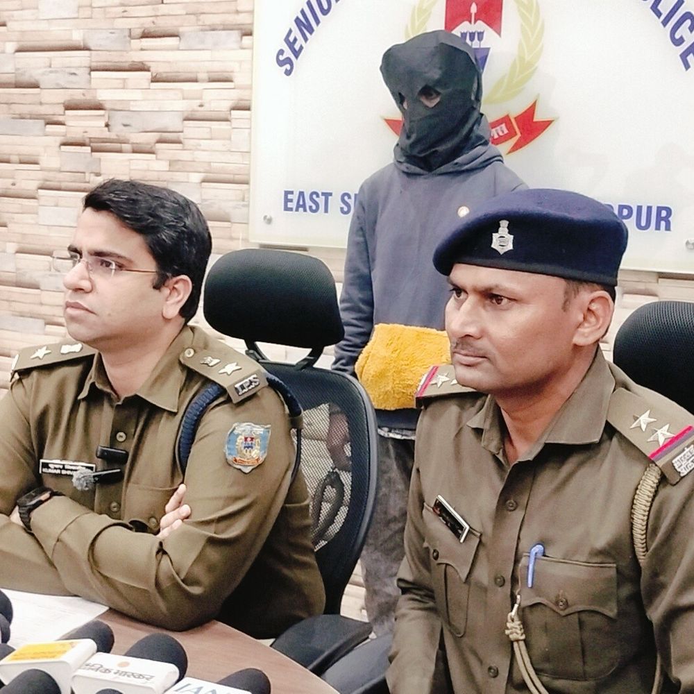 जुगसलाई पुलिस ने युवक को देसी कट्टे के साथ पकड़ा:  पांच जिंदा कारतूस भी बरामद, बड़ी वारदात टली – Jamshedpur (East Singhbhum) News
