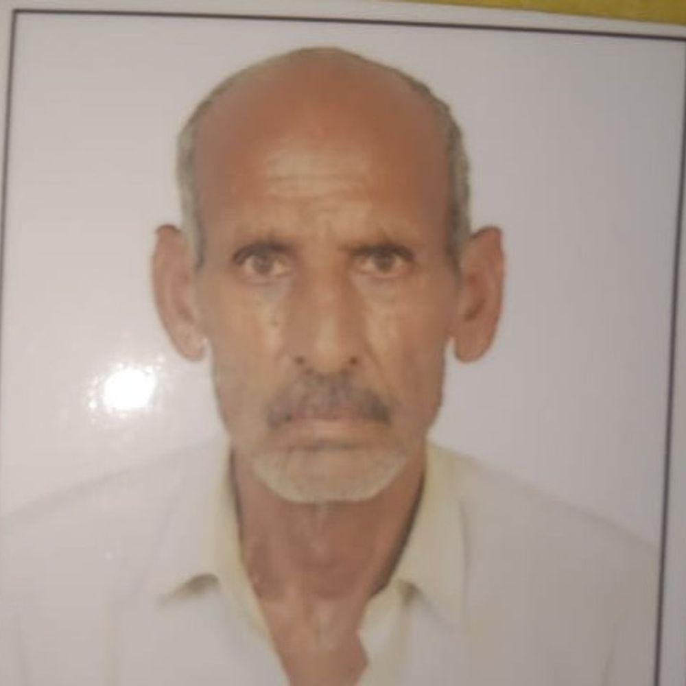 नारनौल में करंट लगने से व्यक्ति की मौत:  नहाने के लिए बाल्टी से ले रहा था पानी, रॉड से हाथ लगने पर लगा झटका – Narnaul News