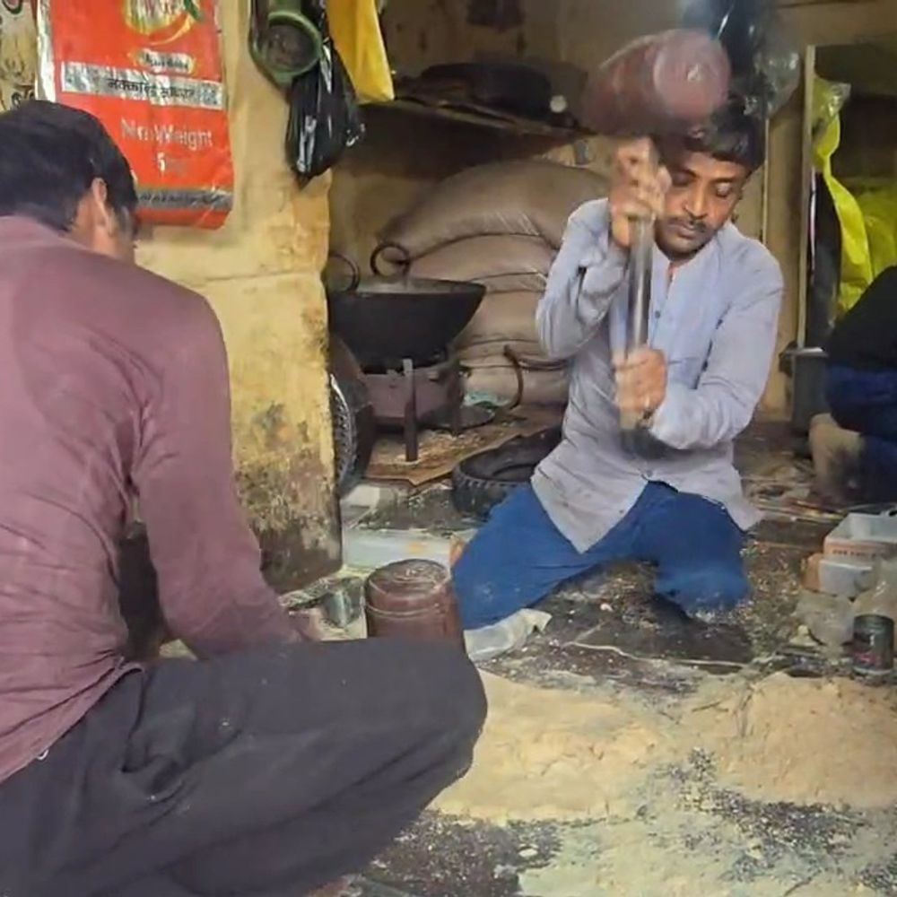 करौली की कुटेमा गजक की विदेश तक मांग:  100 साल पुरानी, सर्दी में बढ़ती है इसकी डिमांड – Karauli News