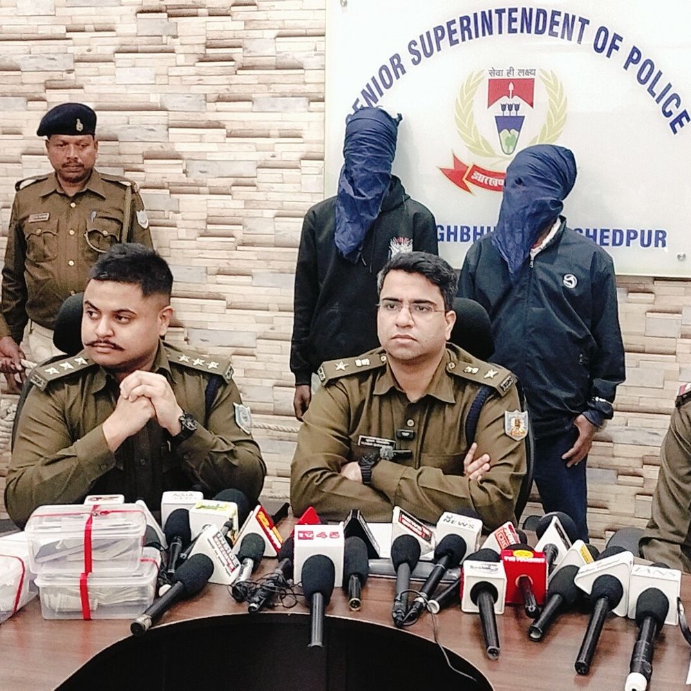 जमशेदपुर के बिरसानगर लूट कांड का खुलासा:  पुलिस ने मास्टरमाइंड समेत दो आरोपियों को पकड़ा, 1.23 लाख रुपए नगद बरामद – Jamshedpur (East Singhbhum) News