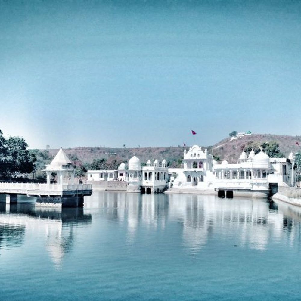 चंदेरी में तेलुगू फिल्म ‘श्रीनिवास मंगापुरम’ की शूटिंग होगी:21 नवंबर से 13 दिन तक चलेगा, कई ऐतिहासिक स्थानों पर होगा फिल्मांकन