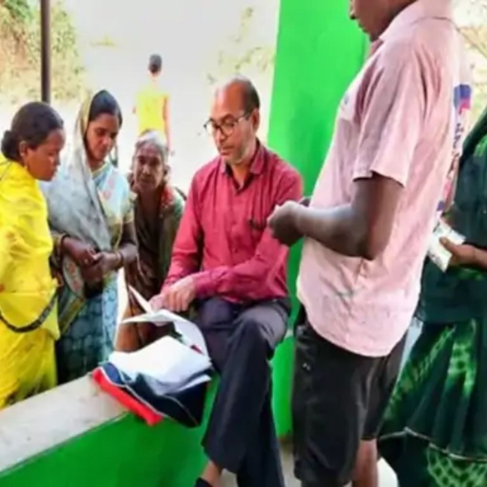 SIR वर्किंग में छत्तीसगढ़ 12 राज्यों में 10वें नंबर पर:अब तक 97% फार्म वितरित, डिजिटलाइज हुए 6.61%; गोवा की परफार्मेंस सबसे अच्छी