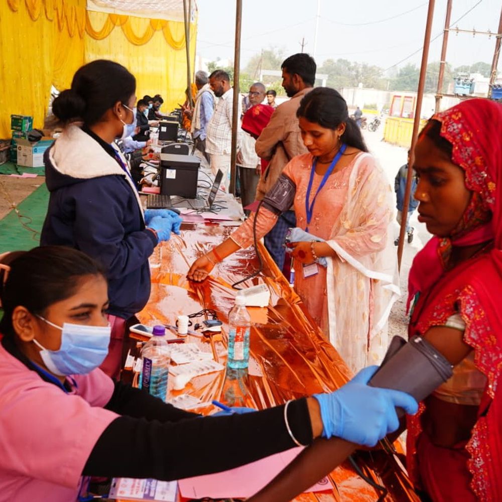 मऊगंज के हनुमना में दो दिवसीय स्वास्थ्य शिविर:कुल 5787 रोगियों की हुई जांच; गंभीर मरीजों को भोपाल भेजा