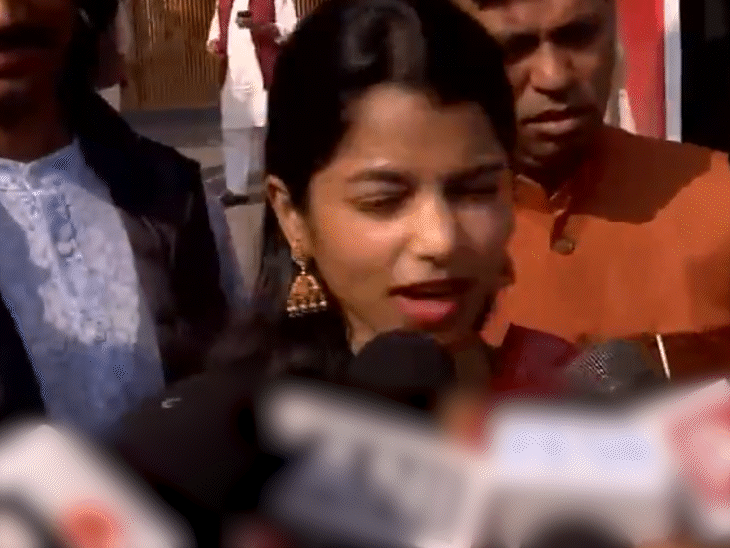 शपथ ग्रहण से पहले BJP विधायक दल की बैठक:सम्राट चौधरी हो सकते हैं विधायक दल के नेता, नेताओं का पहुंचना जारी