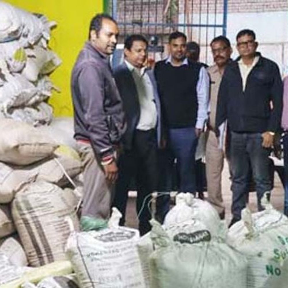 रायगढ़ जिले में फिर पकड़ाया अवैध धान:3 अलग-अलग घरों से 1079 बोरी अवैध धान जब्त; बिना दस्तावेज स्टोर कर रखे थे