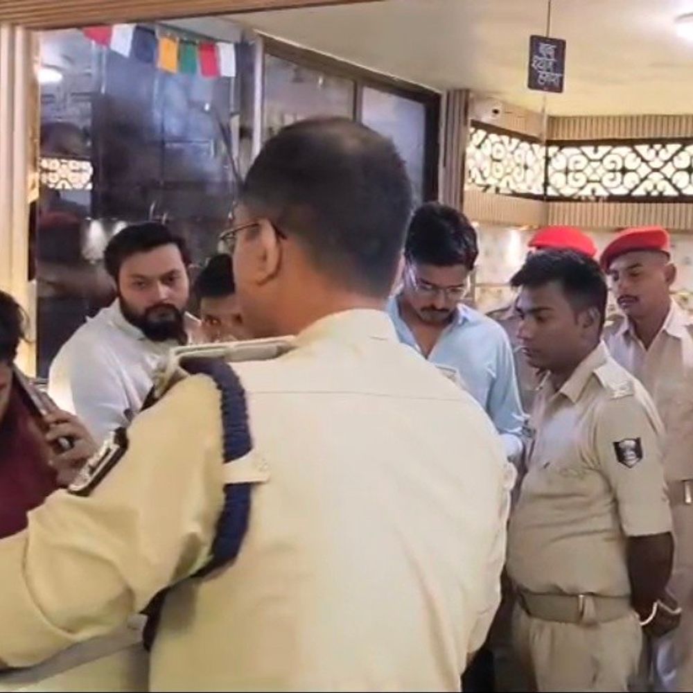बक्सर पुलिस का अभियान, 5 गिरफ्तार:  गाड़ी जांच में 1.07 लाख रुपए से अधिक का जुर्माना वसूला – Buxar News