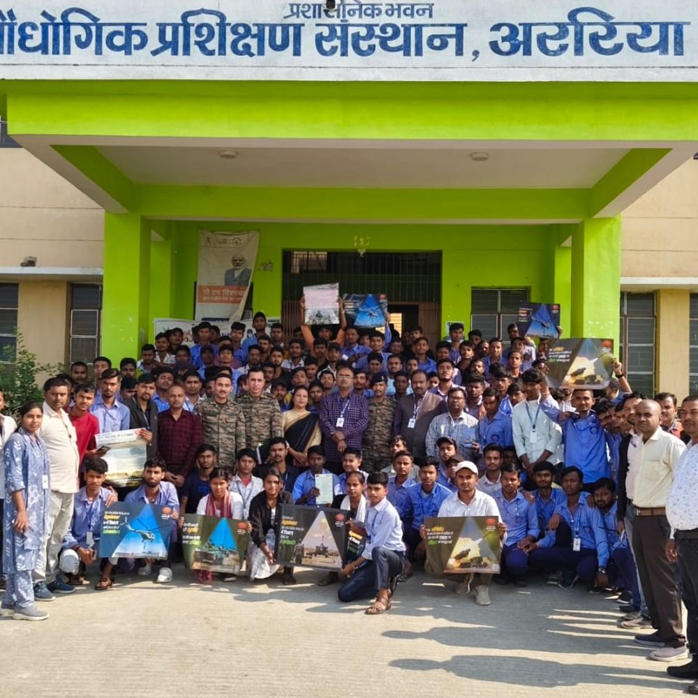 सेना भर्ती टीम ने 385 छात्रों को किया प्रेरित:रानीगंज और अररिया में अग्निवीर योजना की दी जानकारी