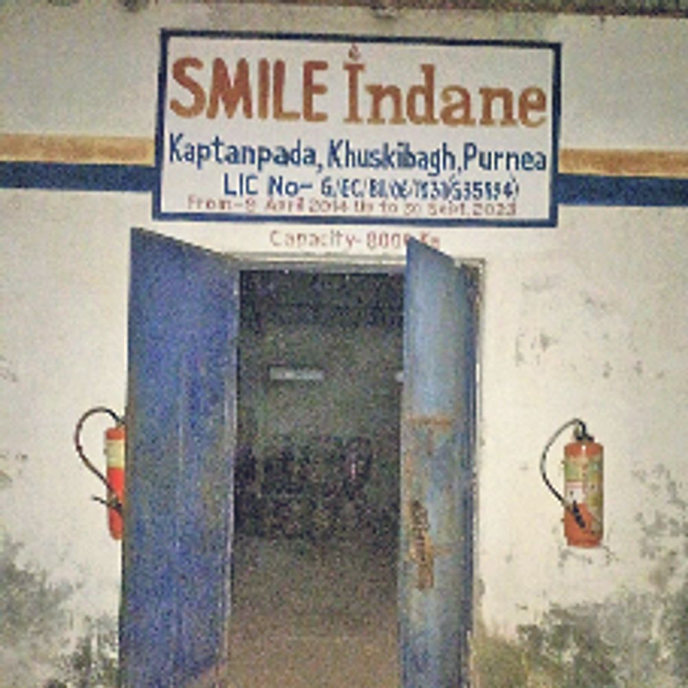 गैस गोदाम से 20 सिलेंडर सहित वेट मशीन की चोरी