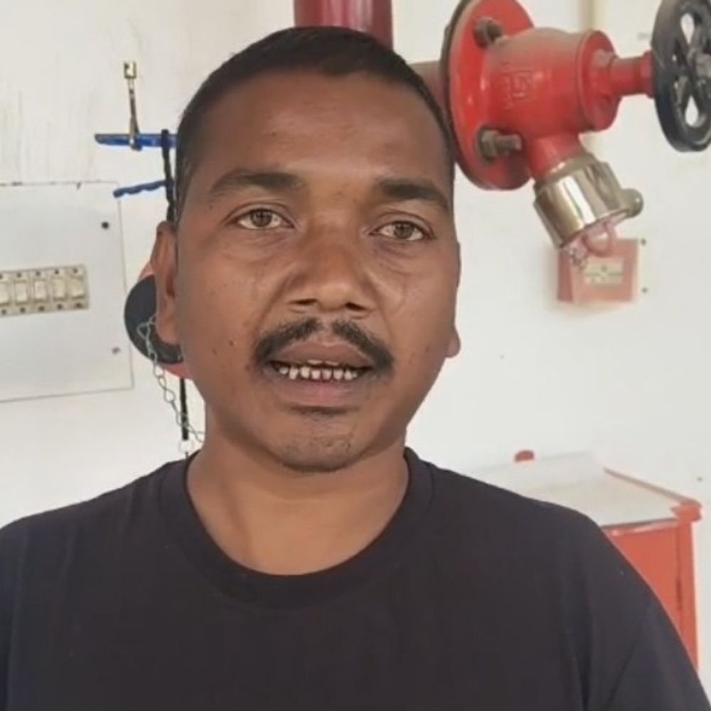 बलरामपुर पुलिस से नकली अंडे की शिकायत:  युवक 2 अंडे लेकर थाने पहुंचा, बोला- एक अंडे पर पेंट जैसी परत दिखाई दी – Balrampur (Ramanujganj) News