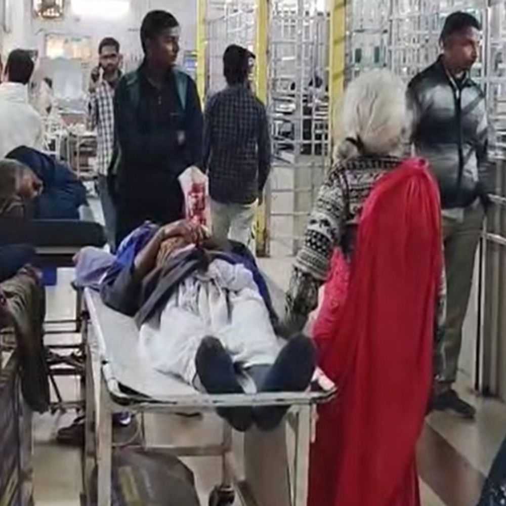 ठंड की शुरुआत, अस्पतालों को अलर्ट रहने के निर्देश:सीएस ने कहा- दवाइयां-बेड हमेशा उपलब्ध रखें; IGIMS OPD में हर दिन आ रहे 90 मरीज