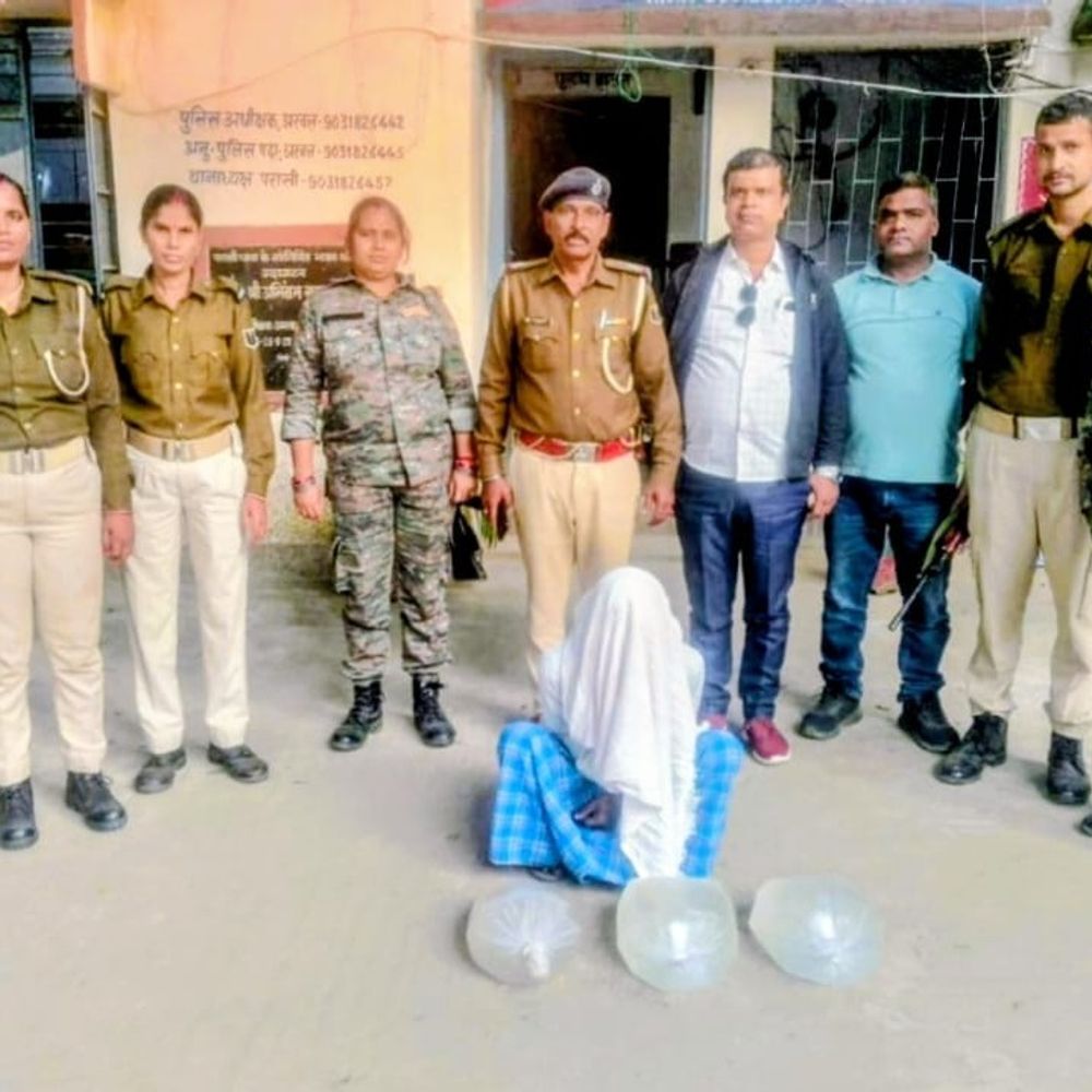 अरवल में शराब बेचने के आरोप में व्यक्ति गिरफ्तार:30 लीटर महुआ शराब जब्त, पुलिस ने भगवानपुर गांव से पकड़ा