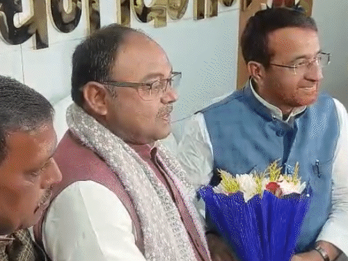 विजय सिन्हा बोले- टारगेट पर रहेंगे माफिया:बिजेंद्र यादव ने कहा- शराबबंदी जारी रहेगी; दीपक प्रकाश के मंत्री बनने पर तेजप्रताप बोले- मोदी मैजिक