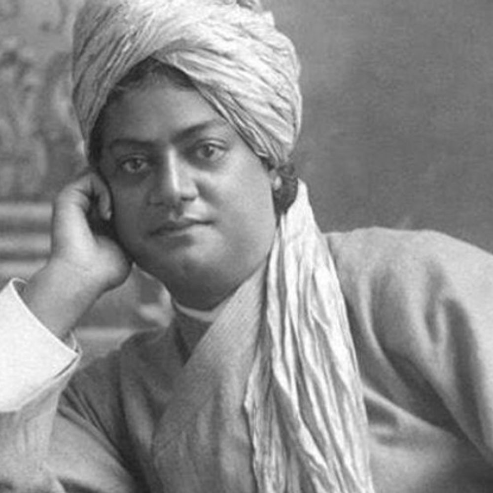 प्रेरक कथा: विवेकानंद से युवक ने पूछा शांति कैसे मिलेगी?:जब हम दूसरों की सेवा करते हैं, तो हमारा ध्यान समस्याओं से हटकर समाधान पर आ जाता है