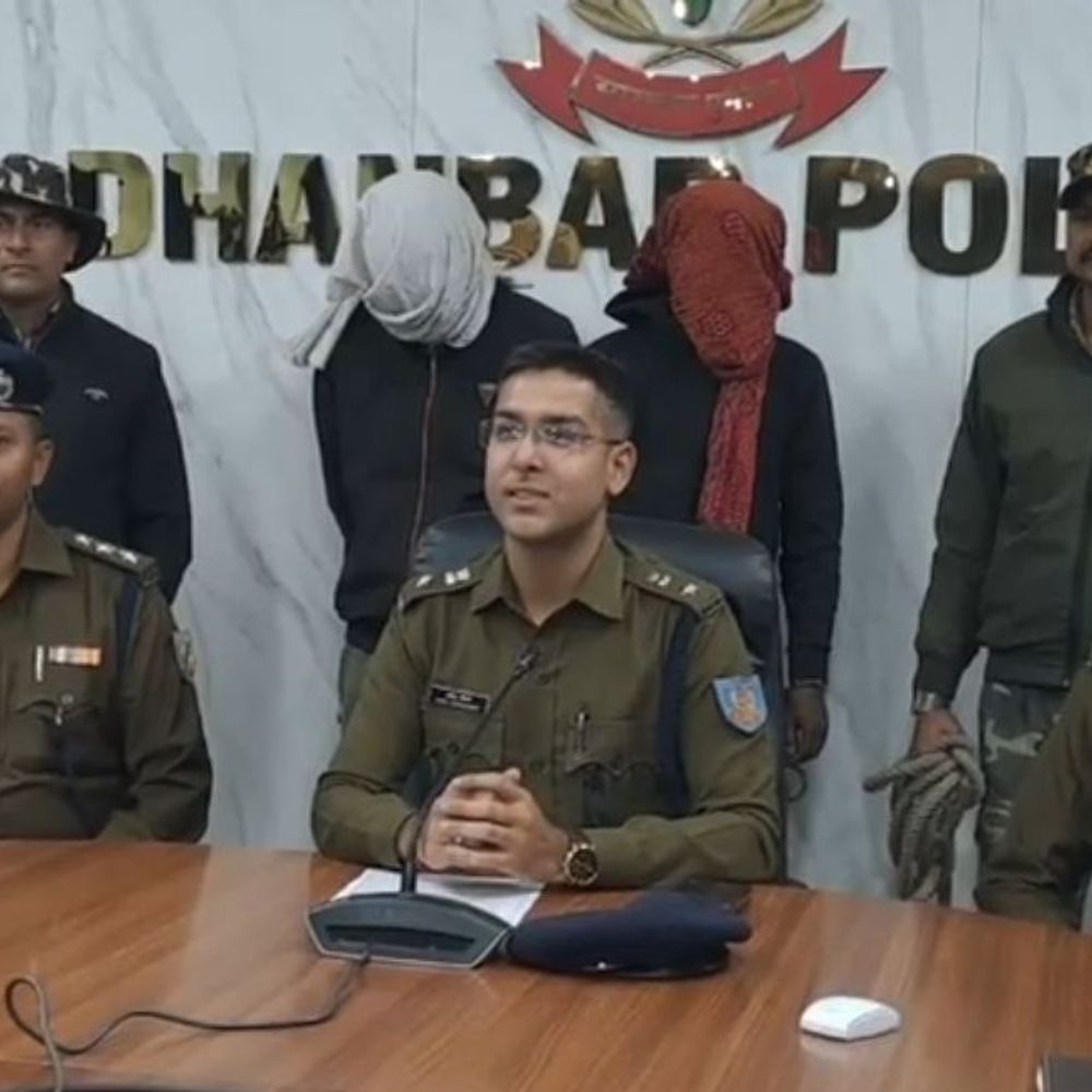 लोयाबाद हाइवा लूट का 24 घंटे में खुलासा:  पुलिस ने दो अपराधियों को गिरफ्तार कर वाहन बरामद किया – Dhanbad News