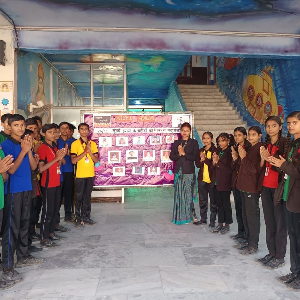 पीबीआरपी अकादमी में 26/11 शहीदों को श्रद्धांजलि:छात्रों और शिक्षकों ने बलिदान को किया नमन