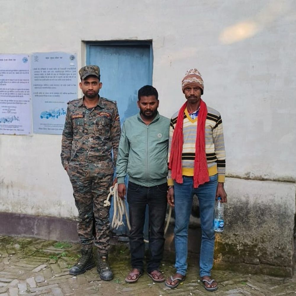 शिक्षिका से आभूषण ठगने वाले दो बदमाश गिरफ्तार:औरंगाबाद में बर्तन साफ करने का केमिकल बेचने पहुंचे थे शातिर, 18 लाख के गहने लेकर भागे