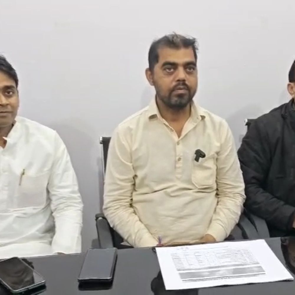 जमुई चेंबर पूर्व सचिव-कोषाध्यक्ष पर 1.80 लाख गबन का आरोप:सदस्यों ने जताई नाराजगी, वित्तीय अनियमितता की जांच की मांग