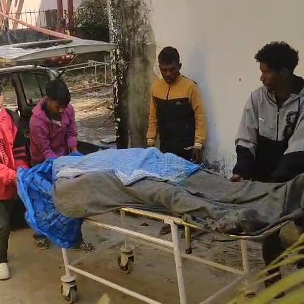 गुमला में अज्ञात कार की टक्कर से राहगीर की मौत:  बाजार से लौटते समय हुआ हादसा, पुलिस कार ड्राइवर की तलाश में जुटी – Gumla News