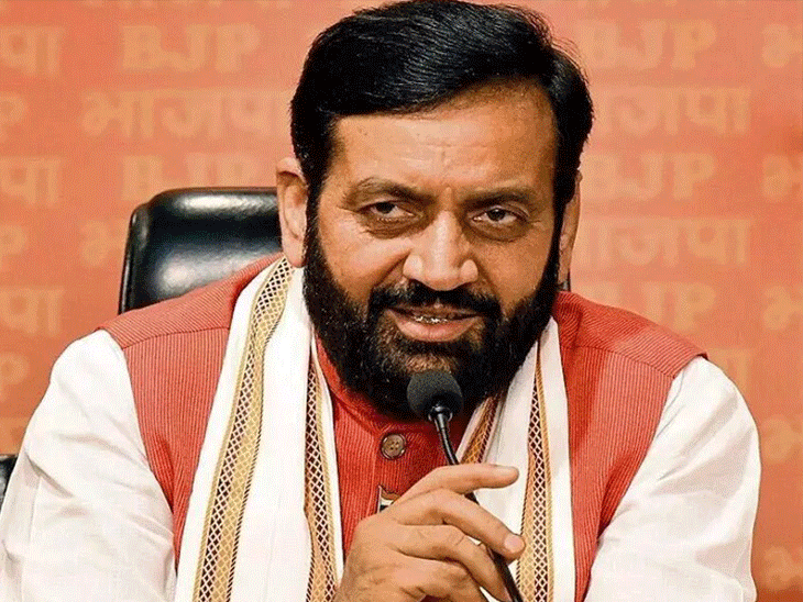 हरियाणा में IIT के लिए 300 एकड़ जमीन देगा हिसार:कैबिनेट मंत्री गंगवा ने मुख्यमंत्री को विजन डॉक्यूमेंट सौंपा; 5 BJP सांसद लॉबिंग कर रहे