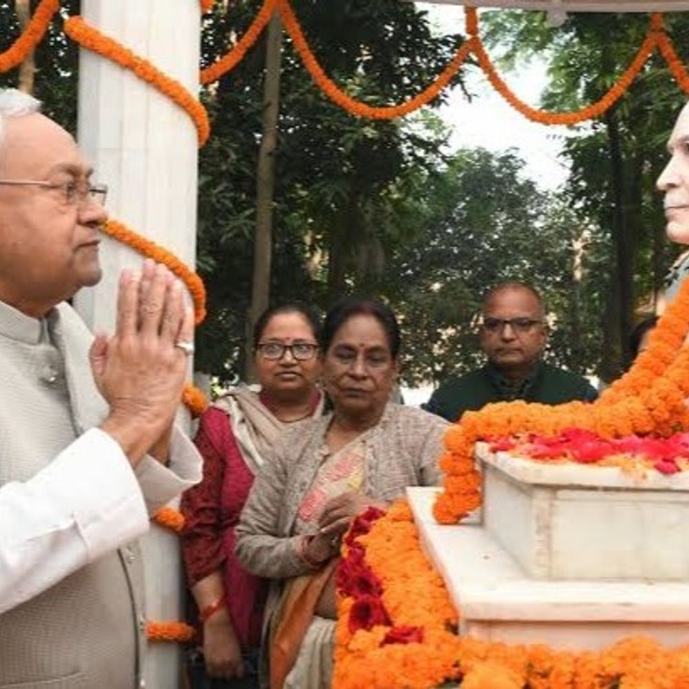 मुख्यमंत्री आज पैतृक गांव कल्याण विगहा आएंगे:पिता की 48वीं पुण्यतिथि पर श्रद्धांजलि अर्पित करेंगे; सुरक्षा के कड़े इंतजाम