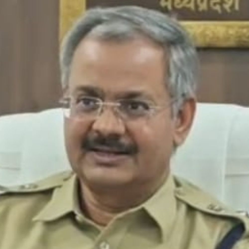 शहडोल में दो रिश्वतखोर कॉन्स्टेबल सस्पेंड:युवक-युवती का वीडियो बनाकर 3 लाख वसूले; शिकायत पर एसपी ने की कार्रवाई