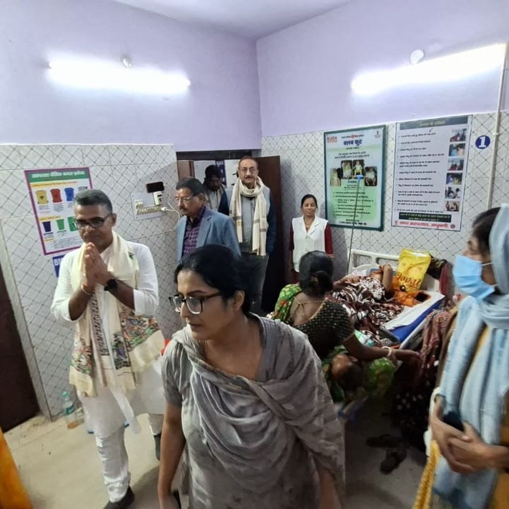 विधायक और मेयर ने मधुबनी सदर अस्पताल का निरीक्षण किया:अस्पताल में मौजूद लोगों से की बात, कहा- समस्या को संबंधित अधिकरियों तक पहुचाएंगे