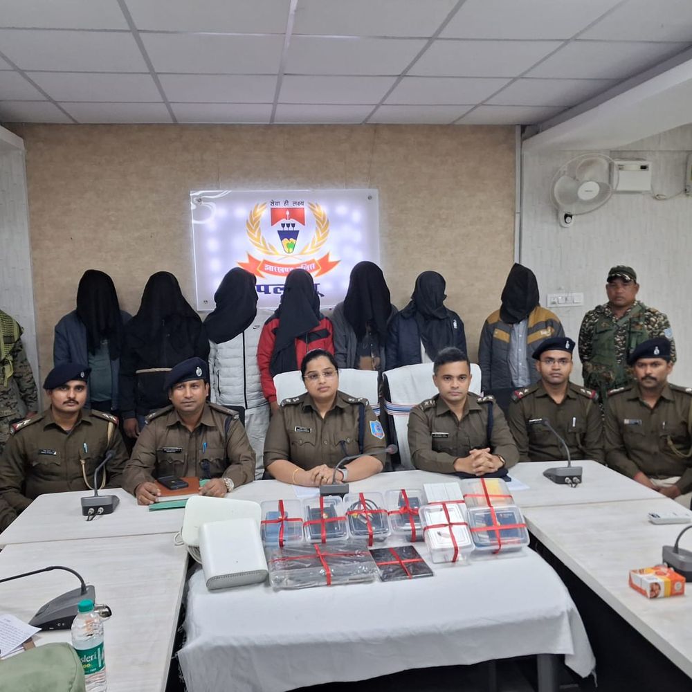 पलामू में ऑनलाइन बेटिंग नेटवर्क का भंडाफोड़, 7 गिरफ्तार:  दुबई से संचालित ‘खेलोयार’ साइट, 50 लाख में दी जाती थी फ्रेंचाइजी – Palamu News