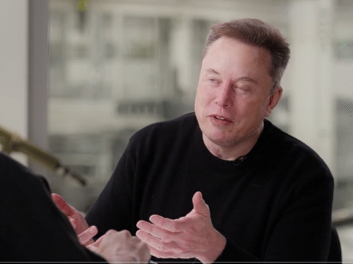 मस्क बोले- मेरी पार्टनर दिल से आधी भारतीय:बेटे के नाम में शेखर शब्द; 20 साल बाद AI के कारण काम करना जरूरी नहीं रहेगा