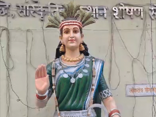 47 साल पहले बन जाता छत्तीसगढ़...हस्ताक्षर को तैयार थे PM:छत्तीसगढ़ी समाज से मोरारजी बोले थे-मेरा समर्थन, लेकिन MP के CM वीरेंद्र बने थे रोड़ा