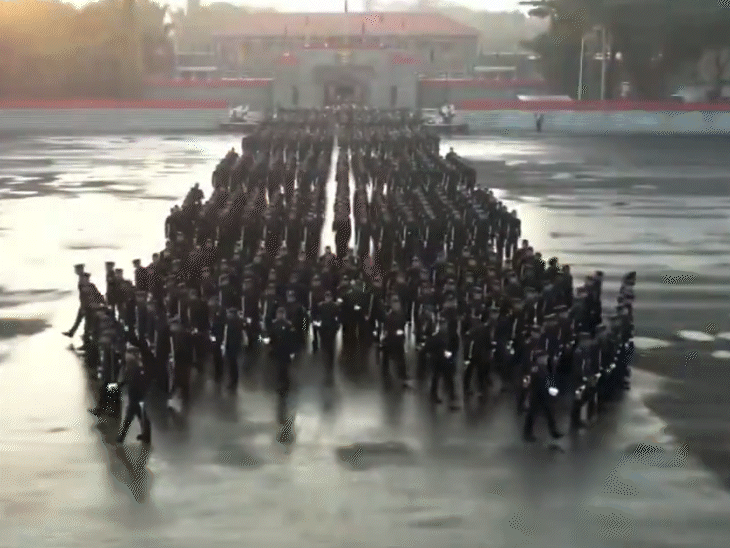 NDA की 149वीं पासिंग आउट परेड:बागेश्वर के दीपक कंडपाल को गोल्ड, बदायूं की सिद्धी जैन ब्रॉन्ज मेडल पाने वाली पहली महिला कैडेट बनीं