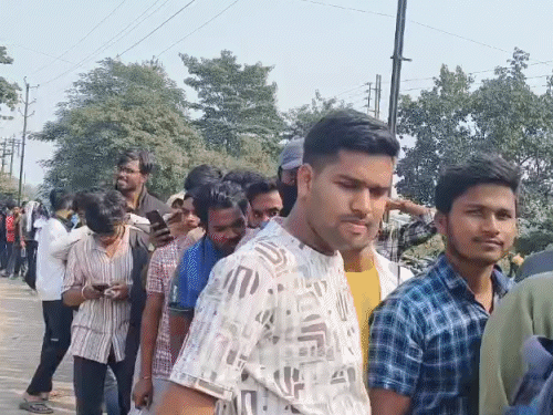 IND-SA-वनडे...रायपुर स्टेडियम आने-वालों के लिए रूट तय:नवा रायपुर में भारी वाहनों को नो-एंट्री, पानी-टिफिन-सिक्के ले जाना बैन, जाम से बचने पार्किंग गाइडलाइन पढ़िए