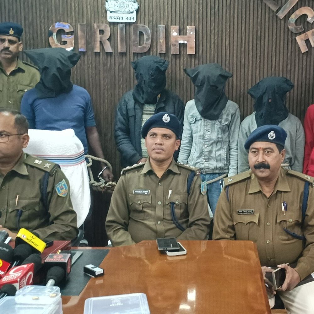 गिरिडीह पुलिस ने गोलीकांड के पांच आरोपी किए गिरफ्तार:  देसी पिस्टल बरामद, पारिवारिक विवाद में युवक को मारी थी गोली – Giridih News