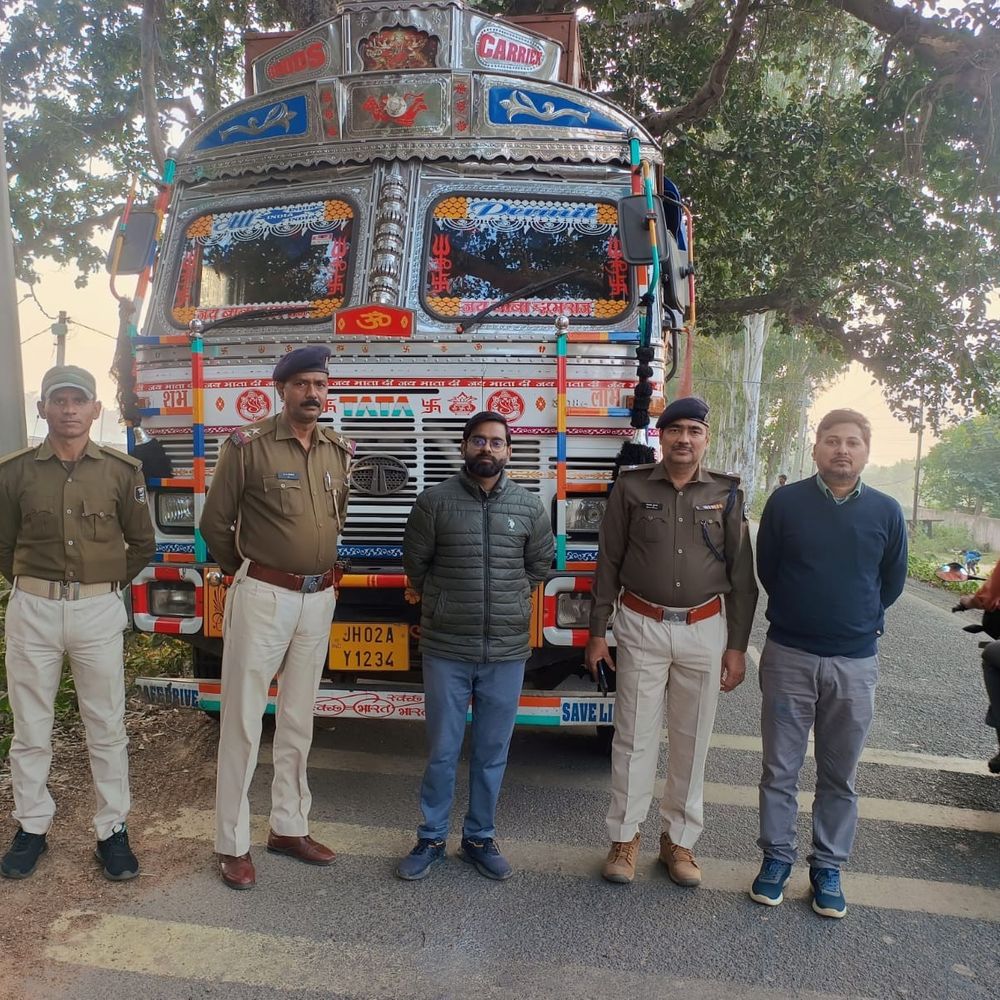 तीन ट्रक अवैध कोयला जब्त, 3 ड्राइवर गिरफ्तार:जमुई में मलयपुर पुलिस और खनन विभाग की संयुक्त कार्रवाई