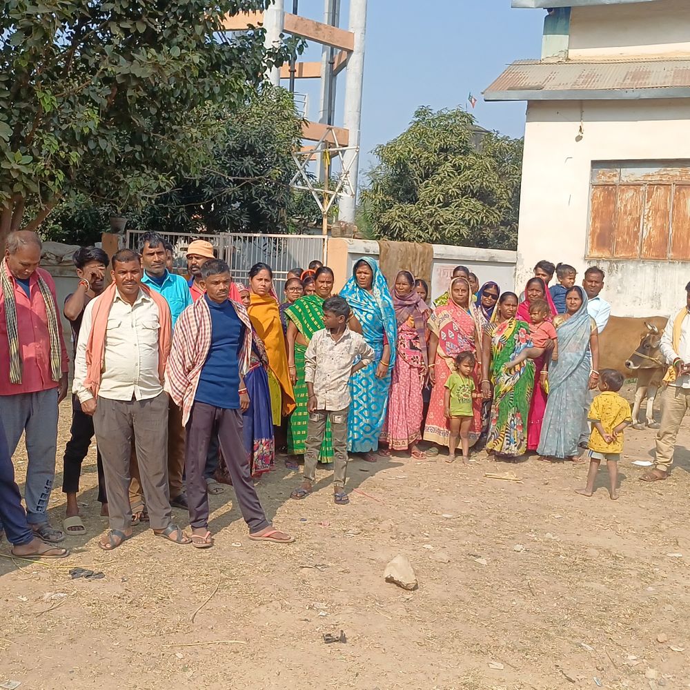 लखीसराय के वार्ड 33 में पानी संकट:मुख्य मोटर तीन दिनों से बंद, पूरे इलाके में जलापूर्ति ठप; लोगों ने किया प्रदर्शन