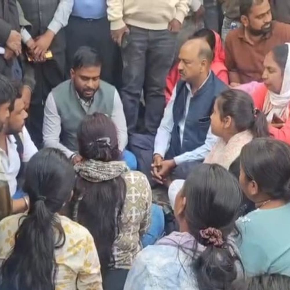 दो बार चक्काजाम,नगरबंद-हंगामे के बाद 13 गिरफ्तार:सरगुजा में मारपीट और हंगामा करने वालों पर कार्रवाई, विधायक की समझाइश के बाद आंदोलन थम गया