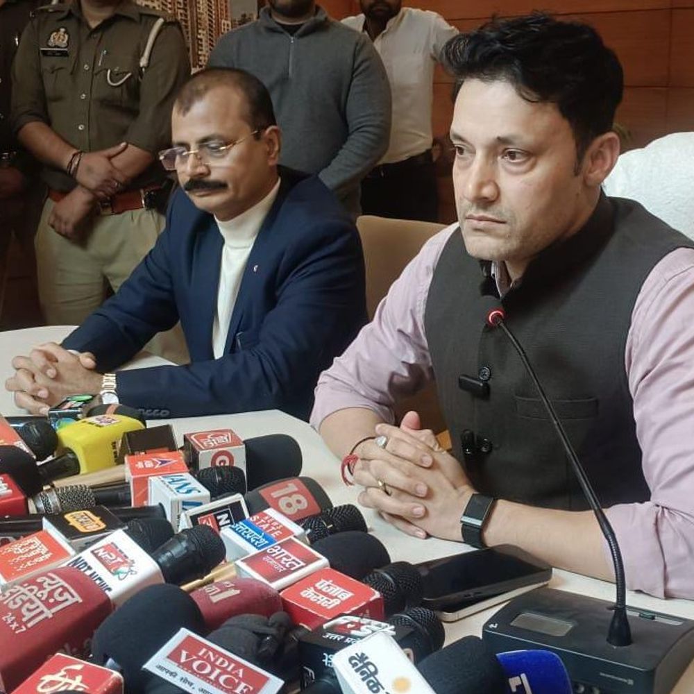 जीडीए वीसी ने कहा- क्रिकेट स्टेडियम पर चल रहा काम:हापुड़ चुंगी पर जाम से निजात के लिए बनेगा ओवरब्रिज